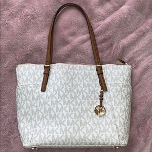 Michael Kohrs Tote